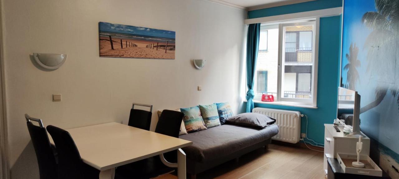 Studio 2/4P Avec Salle De Bain Prive Oostende Exteriör bild