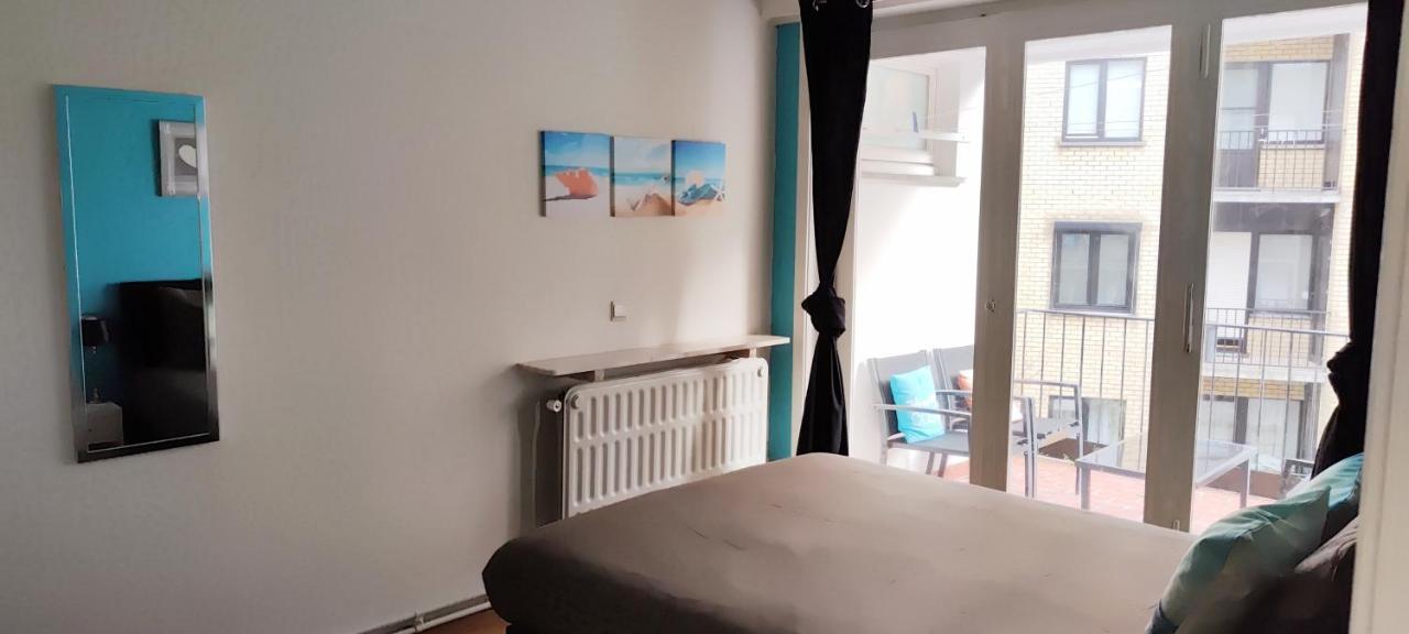 Studio 2/4P Avec Salle De Bain Prive Oostende Exteriör bild